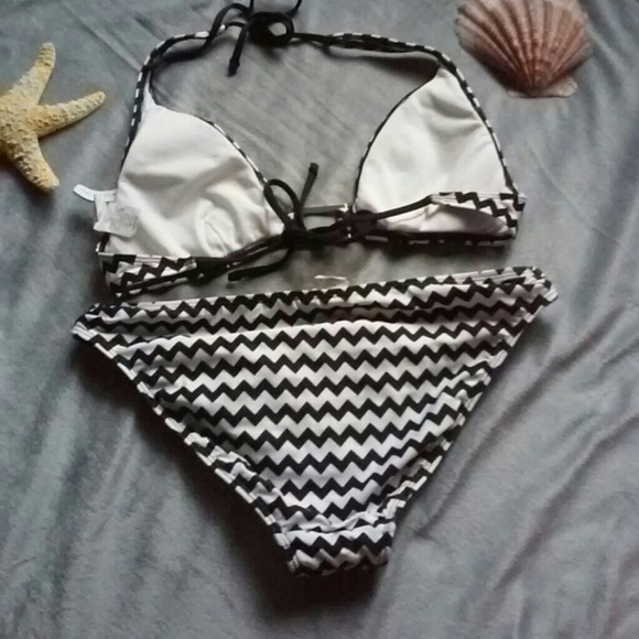 Trina Turk bikini - Picture 4 of 5